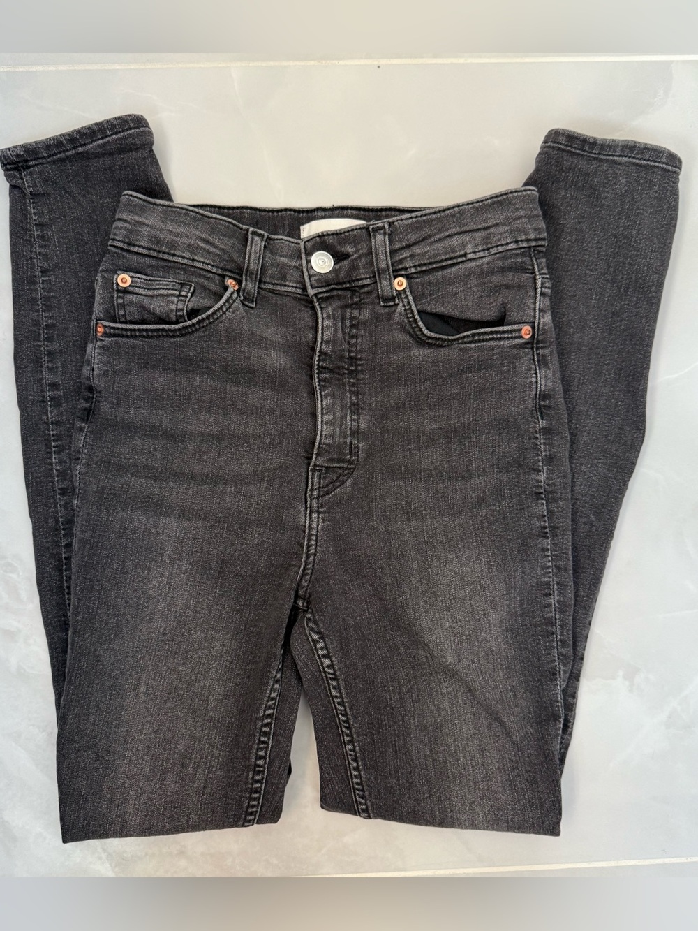 H&M black high waisted skinny jeans